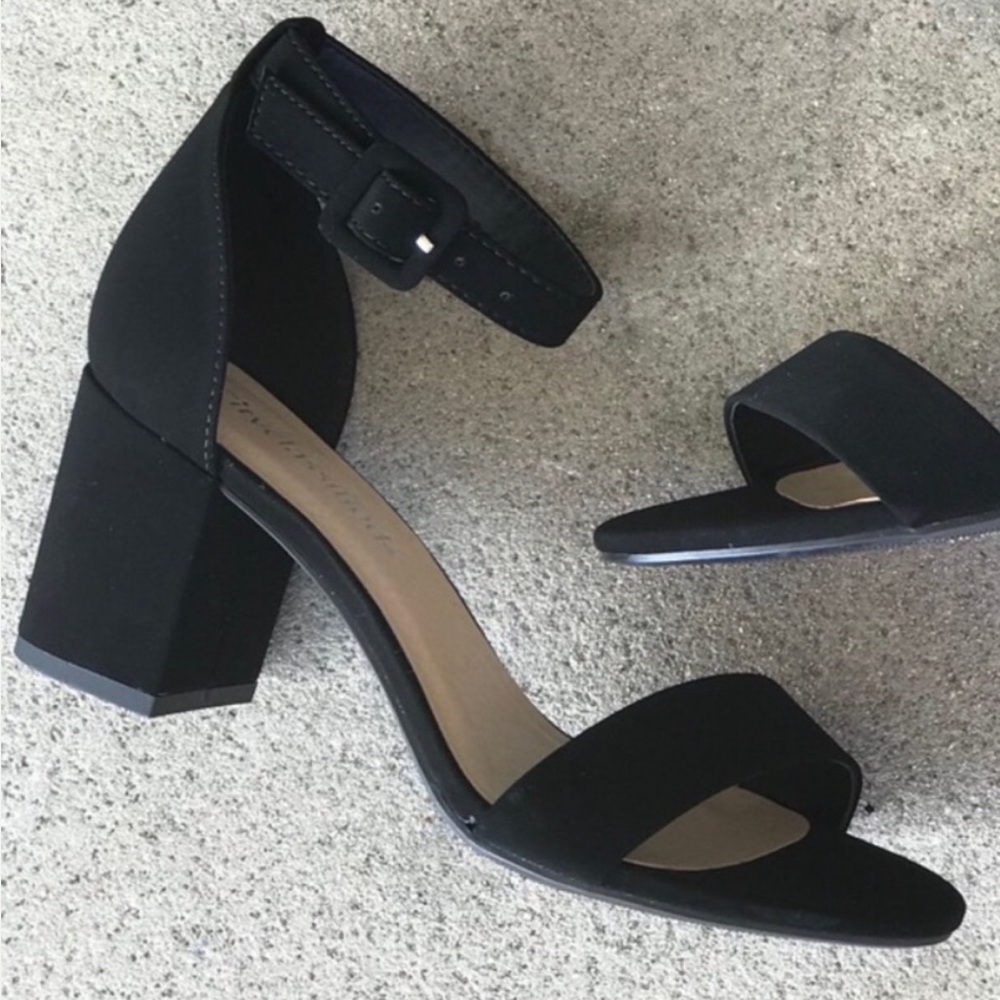 City Classified Black Cake Ankle Strap 2.5” Heel - Picture 5 of 7